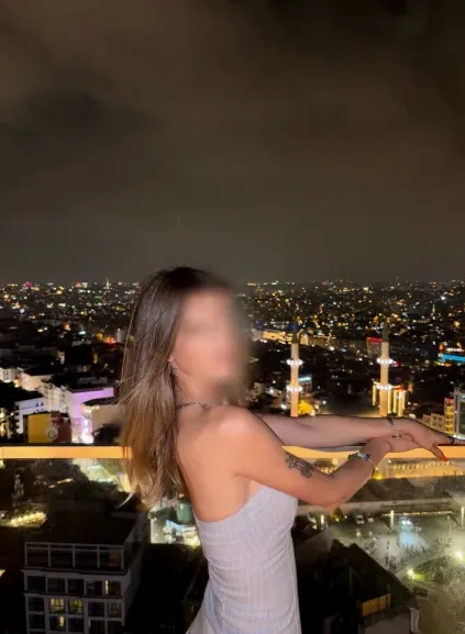 Andrea, 27 años