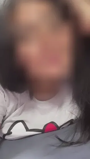 Ángela, 25 años