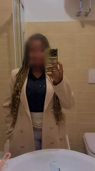 Antonia, 27 años